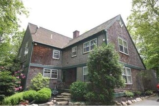 209 River Rd, Westport, MA 02790