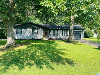 225 Mabelon Ct, Bessemer, AL 35023