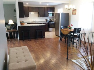 130 Horizon View Dr, East Greenbush, NY 12061