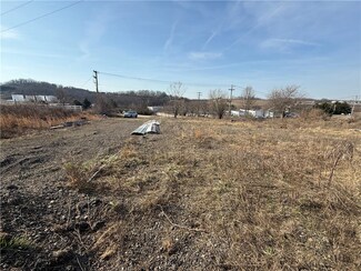 731 Manor Rd, Delmont, PA 15626