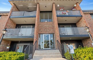 3237 Saric Ct Unit 2K, Highland, IN 46322