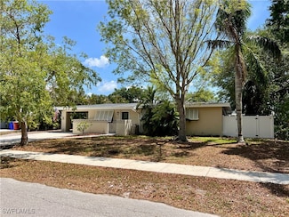 1350 Burtwood Dr, Fort Myers, FL 33901