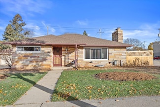 9230 W Center St, Milwaukee, WI 53222