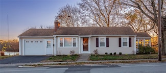 100 Roger Williams Ave, Rumford, RI 02916