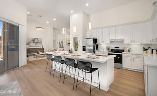 665 W Beechnut Dr, Chandler, AZ 85248