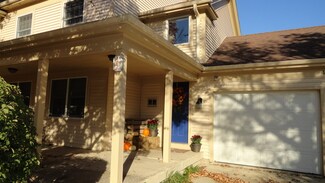 498 River Bend Rd Unit B, Naperville, IL 60540