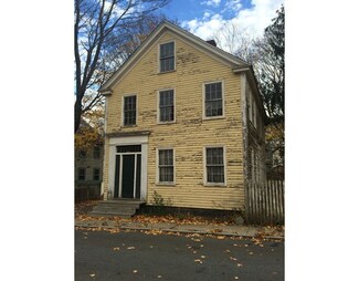 13 Neptune St, Newburyport, MA 01950
