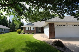 7073 24th St N, Saint Paul, MN 55128