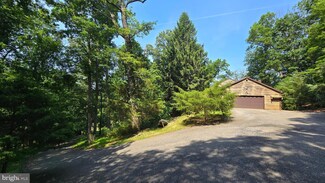 35 Grim Hollow Rd, Red Lion, PA 17356