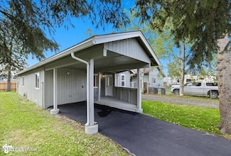 3332 Richmond Ave, Anchorage, AK 99508