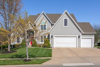 8127 Lone Elm Rd, Lenexa, KS 66220