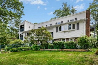 17 George Rd, Maynard, MA 01754