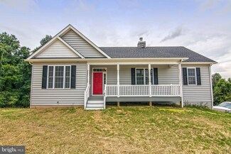 42 Apple Jack Rd, Linden, VA 22642