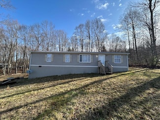 18015 Dreamers Ln, Glade Spring, VA 24340