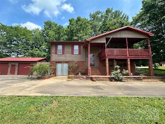84 Randolph Rd, Marion, NC 28752