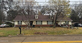 212 Washington St, Newbern, TN 38059