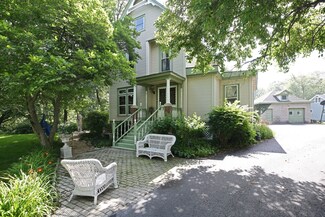 313 S Hunter St, Thornton, IL 60476