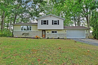 1136 Parkview Ave, Mc Donald, OH 44437