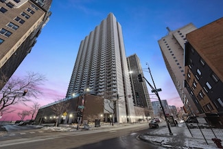6033 N Sheridan Rd Unit 9E, Chicago, IL 60660
