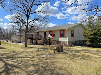 27509 N Main St, Badger, MN 56714