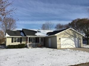 210 W Willow Ave, Cedar Grove, WI 53013