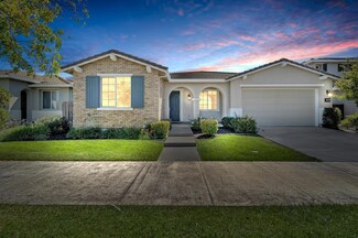 950 Pueblo St, Gilroy, CA 95020