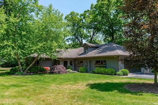24413 Mckelvey Ave, Elkhart, IN 46516