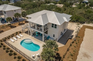 557 W Gulf Beach Dr, Eastpoint, FL 32328