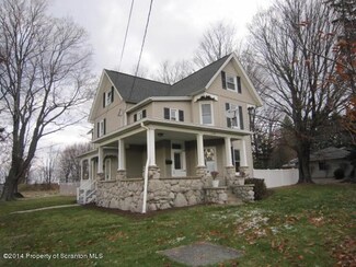 1108 W Grove St, Clarks Summit, PA 18411