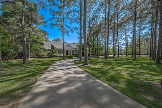32802 Crestlake Blvd, Magnolia, TX 77354