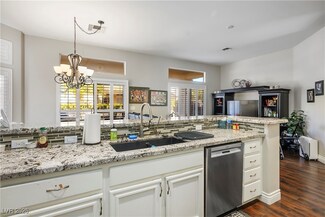 10424 Snyder Ave, Las Vegas, NV 89134