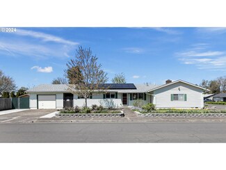 341 Boden St, Junction City, OR 97448
