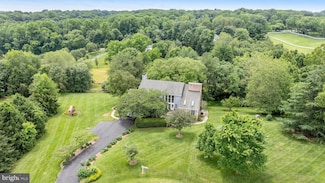 398 Patowmack Ct, Great Falls, VA 22066