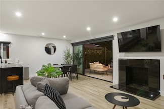 4555 Oakdale St, Montclair, CA 91763