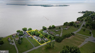 2115 Rocky Point Rd, Essex, MD 21221