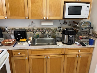 100 Village Green Cir E Unit B-103, Palm Springs, FL 33461