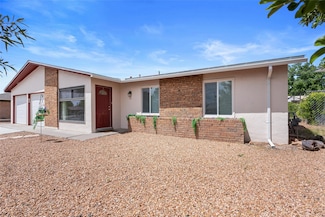 69 Futura Dr, Los Alamos, NM 87547