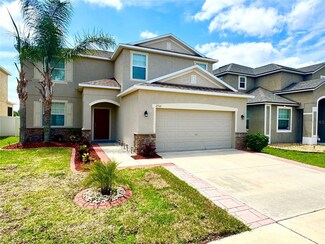 2332 Dovesong Trace Dr, Ruskin, FL 33570