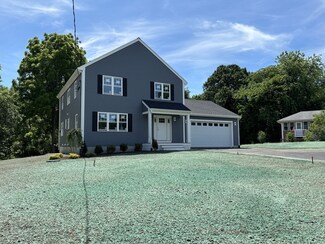 15 Chestnut St, East Bridgewater, MA 02333