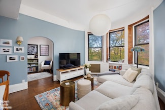 292 Riverside Dr Unit 3A, New York, NY 10025