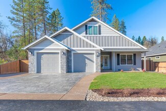 2532 SE Overland Dr, Grants Pass, OR 97527