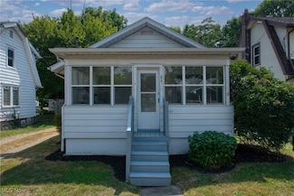 1818 Flint Ave, Akron, OH 44305