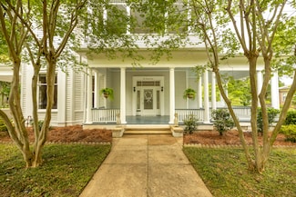 1001 10th St N, Columbus, MS 39701