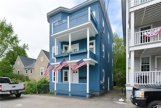 13 Siegel St, Bristol, RI 02809