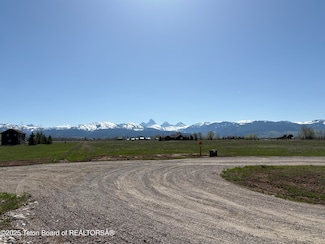 5144 N 565 E, Tetonia, ID 83452