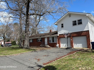 217 Elmwood Rd, Oakhurst, NJ 07755