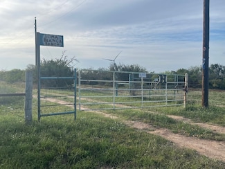 7326 Farm To Market Road 2050, Bruni, TX 78344