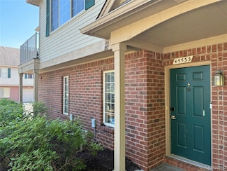 45533 Hidden View Ct Unit 42, Utica, MI 48315