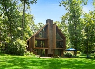 3516 Woodland Ln, Long Grove, IL 60047