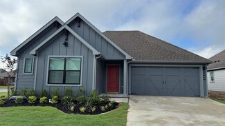 1749 River Bend Rd, Burleson, TX 76028